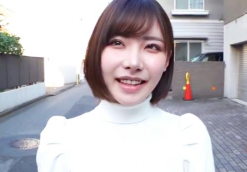 《深田えいみ×中出し》『えっ！中出しセックスするんですか？♡』素人男性をナンパして生ハメし痙攣イキする美女にガチ中出し！
