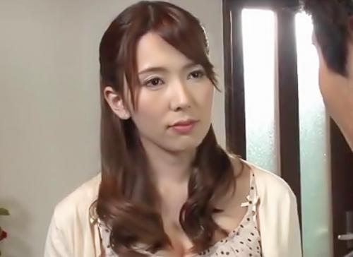 《中出し》ゴムを付ける事も知らないショタチンポたちの性奴隷となった美人ママが連続中出し交尾で妊娠！波多野結衣