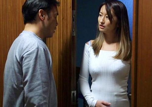 《ながえスタイル》生意気な人妻が復習として隣人に犯されるが久しぶりの生挿入セックスに絶頂し膣内に大量射精される！