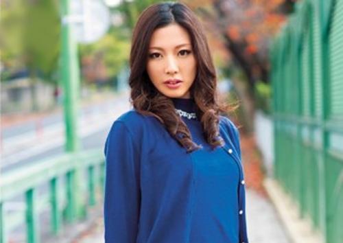 《アラフォー熟女》『乱暴に犯されたいんです♡』社長夫人がイキまくる変態拘束セックス！ ゴム付きチンポが熟女の愛液まみれ！