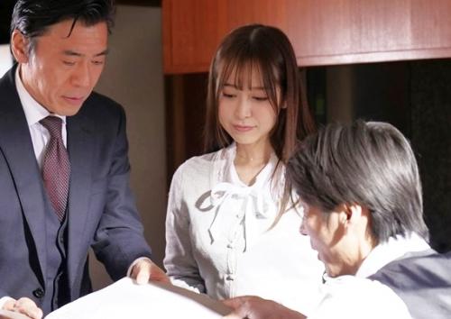 《篠田ゆう》人妻が快楽に勝てず中出し不倫SEX。不倫関係をズルズル続けてしまう巨乳妻は少しずつ男の変態プレイに魅了され・・・