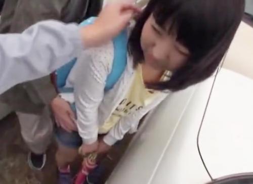 《中出しレ○プ》山奥でjsのパイパンまんこに巨根ねじ込み強制中出し輪姦！
