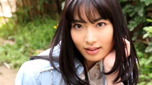 18歳でAVデビューし、瞬く間にトップAVアイドルになった由愛可奈　人気絶頂のティーンエイジAVアイドル