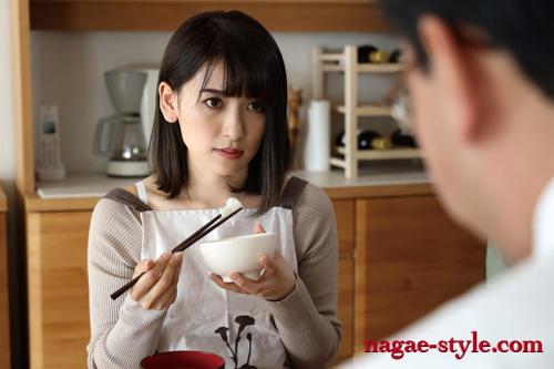 【ながえスタイル】恐怖に怯えながら、ただ黙って男のサオを夫の前で受け入れる！男の欲望で妻のアソコを白濁の精子で汚される！