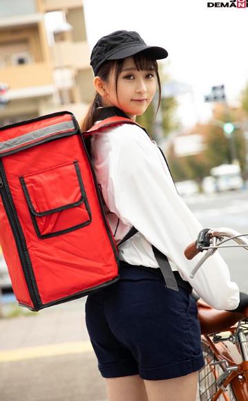 極太ディルトを味わう！ミラー号プリ尻宅配女子限定の激ピストン体験！新型アクメチャリで漕ぎながら、公衆の面前で大量潮吹き絶頂アクメ炸裂！