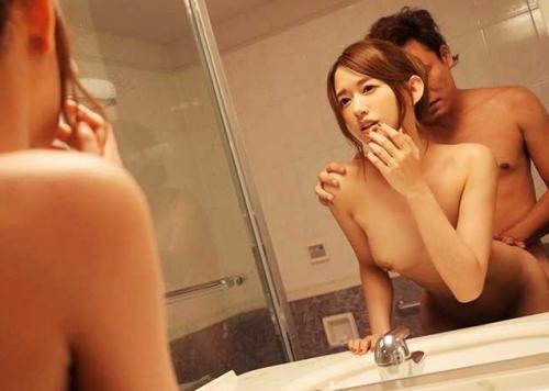 義理の美女姉に誘われたら断れる訳が無い