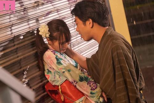 彼氏と離れたほんの3分間、止まない雨の中ゲス元彼に連れ去られ浴衣を剥がされ中出しされ続けた 雨の夏祭りNTR 松本いちか