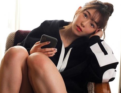 退屈な田舎で過ごす美少女が楽しむことはアレしかない…！【新名あみん】