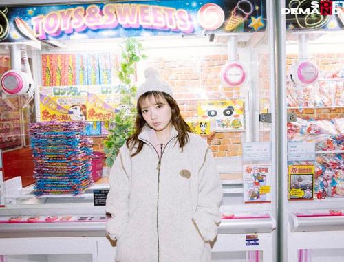 3つの情交 初3P オイルマッサージ 中年舐めまくり ハイパーど素人娘 日向理名（22）