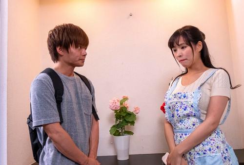 彼女に内緒で彼女の母ともヤってます… 真木今日子