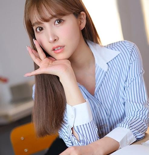 【濃厚イヤらしさ】可愛い顔に隠された痴女の本性！淫語連発で貴方を虜にする彼女の親友に骨抜き必至！