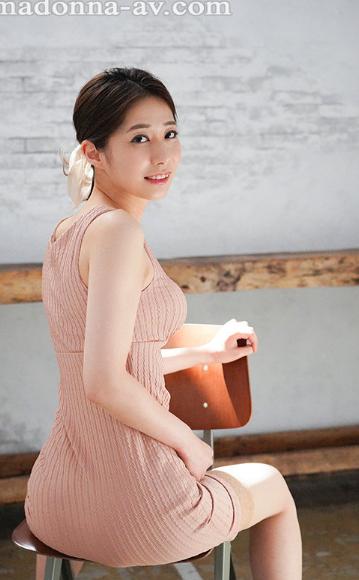 ペニスが好きすぎて挿入したらまるで別人。人妻 長嶋沙央梨34歳 AV Debut