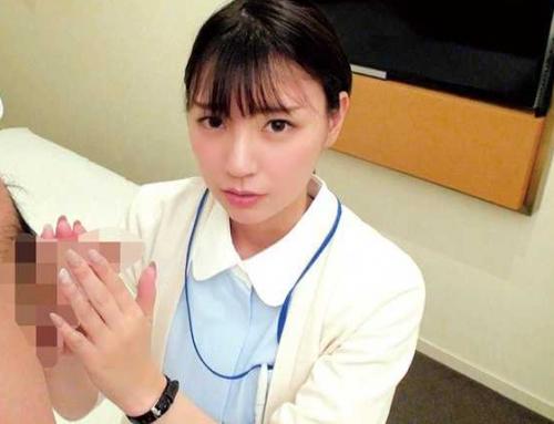 【ナンパ成功】清純な笑顔が印象的！輝く美女看護師が初めての体験を優しくサポートするセックス！