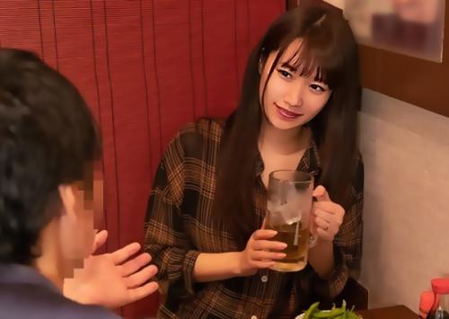 夫の束縛から解放された人妻、一人で居酒屋で過ごす癒しの時間【ナンパ】