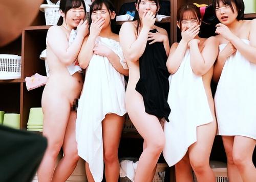 美少女運動部員の悩殺トレーニング！エロティックな練習メニューに興奮必至！燃える肉体と秘密の快楽♪