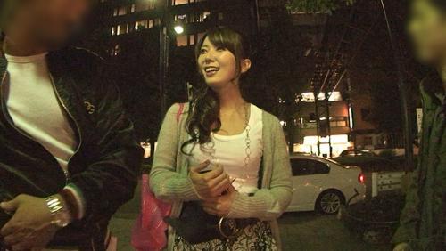 美女にフル勃起チンポを見せたら、発情して色々なコトをしてくれた