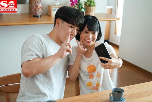 彼女が家族旅行で不在の3日間、幼馴染と朝から晩までひたすらハメまくったひと夏の記録 伊賀まこ