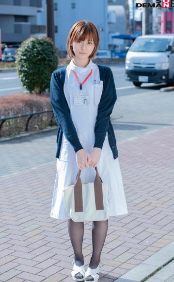 看護師の白衣の天使が勃起治療に挑戦！マジックミラー号で男性の悩みを優しく導く