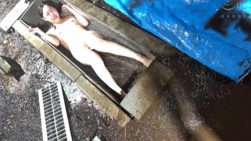 【性奴●】下水管彼女―愛の大豪雨編―純心ドM彼女の鼻と口に大量の雨と土砂がなだれ込む。ゲホゲホ溺れた彼女をDV彼氏はただ「溺愛」しているだけ 白桃はな