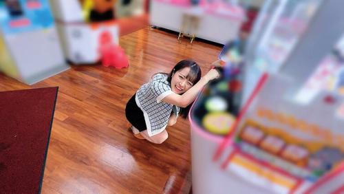 素人美少女とリモコンバイブお散歩 6 ーSBY＆SGN区編ー「もう我慢できません…//」人混みの中ビクビク震えてイキまくってしまう女子たち！人生初の羞恥プレイでまさかのエロスイッチオン！車移動中も大胆カーオナニー！最後は近くのスタジオで心行くまで生セックス！