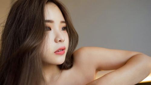 素人女子大生【限定】令和ギャル女子大生 レイミちゃん（21）中身は超良い子。セクシーすぎるダンサー美ボディに生ハメ中出し！！腰の上で踊る極上騎乗位で痙攣アクメするメチャえろ