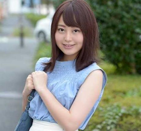 【MM号】薬による発情誘発！自然に放出する液体を外で放出してしまう美女に無数の射精！