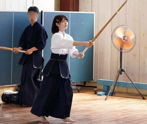 激かわ剣道少女が媚薬を混入されて全身性感帯！チンポに乱れまくりアクメ！
