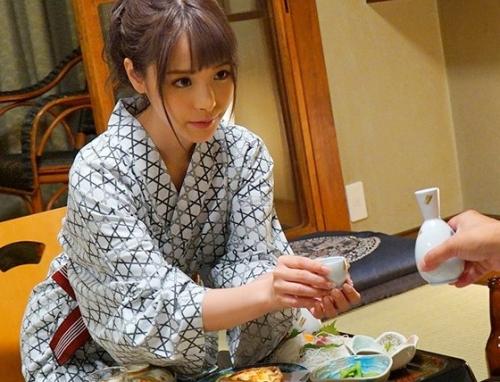 【NTR】出張先での上司によるセックスで彼氏持ち美女OLがガチイキ…！