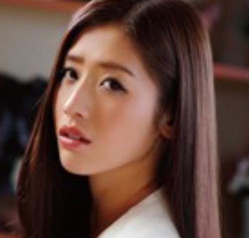 【宮下華奈】裏マッサージでの背徳行為！！夫に覗かれた人妻施術師が激イキ中出しセックスに溺れる