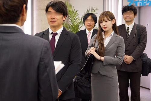 出張先相部屋NTR 絶倫の上司に一晩中何度も中出しされた新人女子社員 明里つむぎ