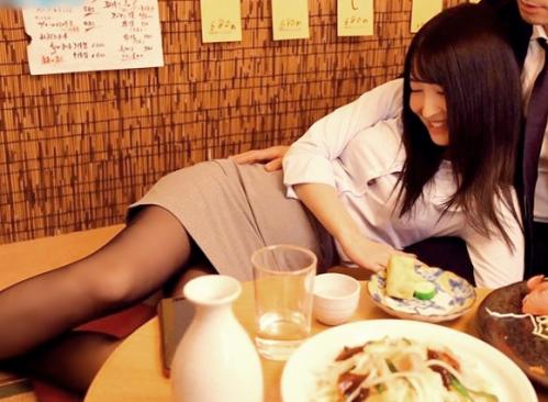 出張先相部屋での絶倫NTR！!酔った美人OL部下を上司が狙い、奴隷に堕として痙攣絶頂させる！