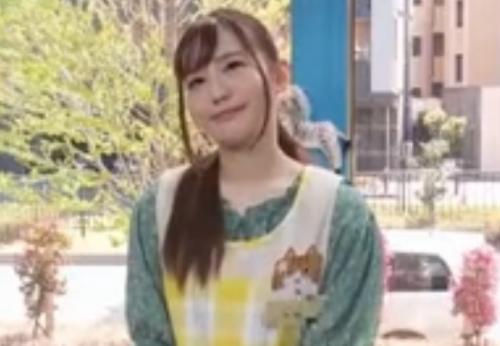【MM号】素人保育士を騙しナンパ！！幼児用玩具のモニタリングと称してエッチなマッサージをして中出ししちゃった！