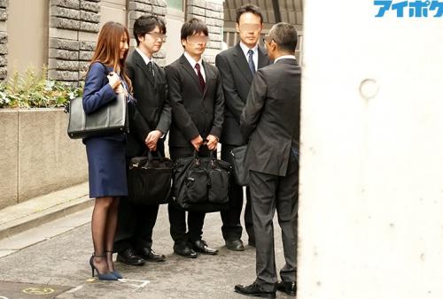 出張先相部屋NTR 絶倫の部下に一晩中何度も中出しされた女上司 天海つばさ