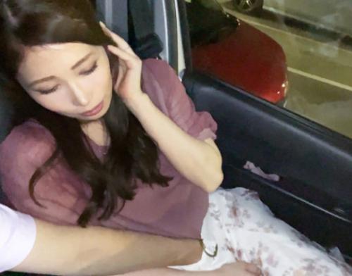 淫乱人妻のザーメン依存症！美ボディ美女が不倫相手の肉棒に狂う！