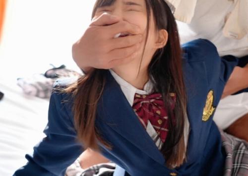 「助けて、止めてぇぇぇ～」隣人の不潔な部屋に文句を言ったら、隣人の中年男性に襲われた！異臭漂う中で逃げられず…【楪カレン】