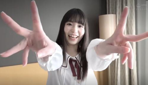 【内田真綾】こんなに可愛いのに処女のJD真綾ちゃん♡電マで痙攣絶頂！処女喪失で最初は痛がるも段々感じてきて...