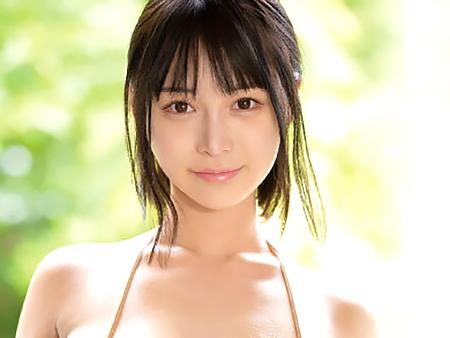 日向かえで FANZAお気に入り登録数5万人超え！国宝級ボディの巨乳美少女がAVデビュー！