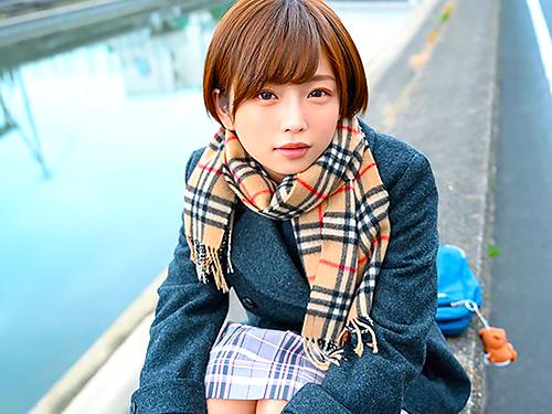 紗倉まな 制服が良く似合いショートカット美少女JKのイチャラブセックス！