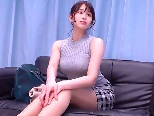 【MM号】ニット巨乳がエロいむっちり人妻ナンパ！出産後の体型維持のフィットネスで男性トレーナーの電マ責めでおもらし絶頂！