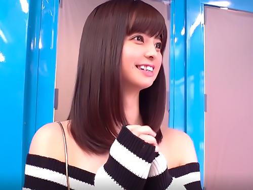 【MM号】黒髪のお目々パッチリ美女を素人ナンパ！無料エステに釣られてマシンバイブを膣奥挿入！大量潮吹き痙攣絶頂イキ！