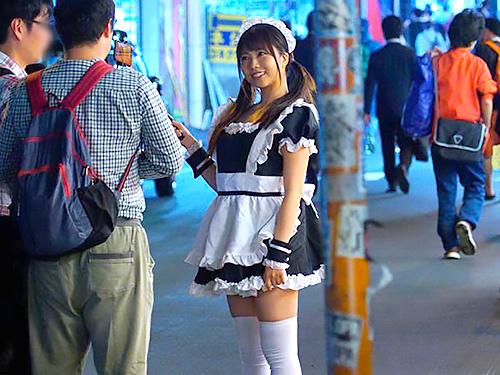 戸田真琴 顔を差されたらセックス交渉企画で有名AV女優が街に出没！