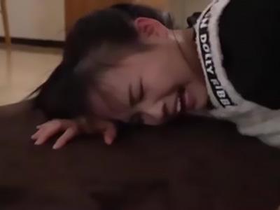 《工藤ララ×寝バック》体格の大きな変態的なおじさんに容赦なく侵される幼い美少女の屈辱と苦痛の連続ｗｗｗ