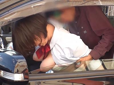 【素人×女子高生】車内でエクスタシーの絶頂を迎える！刺激的な挿入で深く突かれて快感に酔いしれる姿が魅力的すぎるｗｗｗ