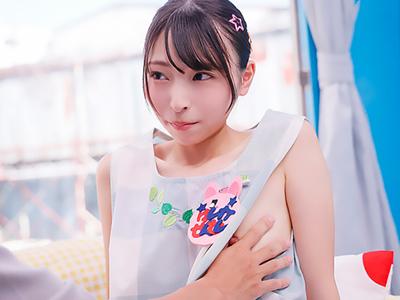 全裸エプロン姿の魅力的な女子大生が激しいセックスでマ●コが壊れるまで喘ぎ濃密なザーメンを大量に噴出した光景ｗｗｗ