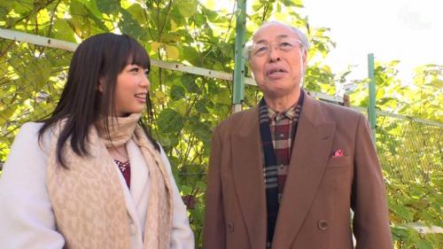 [斉藤みゆ]おじいちゃんが若いお姉ちゃんと頑張っちゃう！　白髪にメガネのおじいちゃんが寝起きセックス！