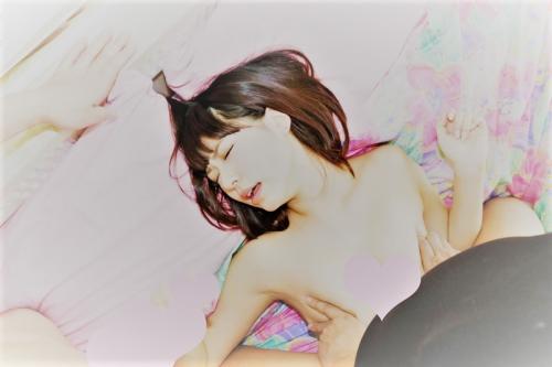 メガネを取ると可愛いパターンの女の子！　巨乳で美乳な女の子に中出し！？