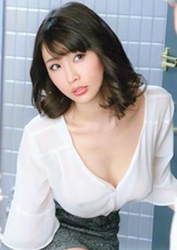 ノーブラや透け乳首で男を誘惑する隣の奥さんは、無防備系のち〇ぽ欲しがり屋さん！