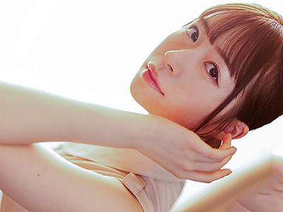 〔騎乗位×美少女〕スレンダーな美少女が口を使った奉仕から自ら腰を振り背後からも貫かれ絶頂の渦に飲み込まれる！