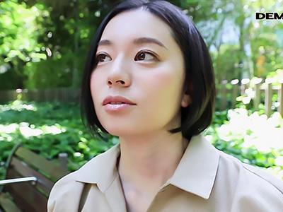 品のある主婦がカメラに向けて引き締まった美BODYを晒し自己愛撫から情熱的な口内奉仕まで満喫