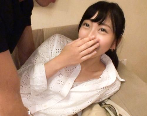 【人妻ナンパ】28歳の清楚系美人妻の自宅にお邪魔する？！夫の単調なセックスとは違い、気持ち良くなってしまう？！